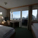 Hotel St. Ulrich Garni 3*