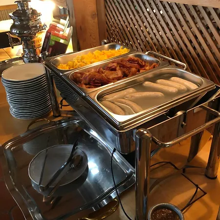 St. Ulrich Garni اوتوبيرن