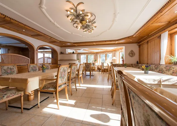 St. Ulrich Garni اوتوبيرن