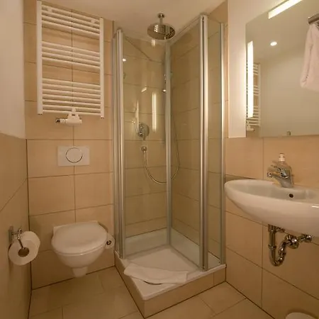 Szálloda St. Ulrich Garni Ottobeuren